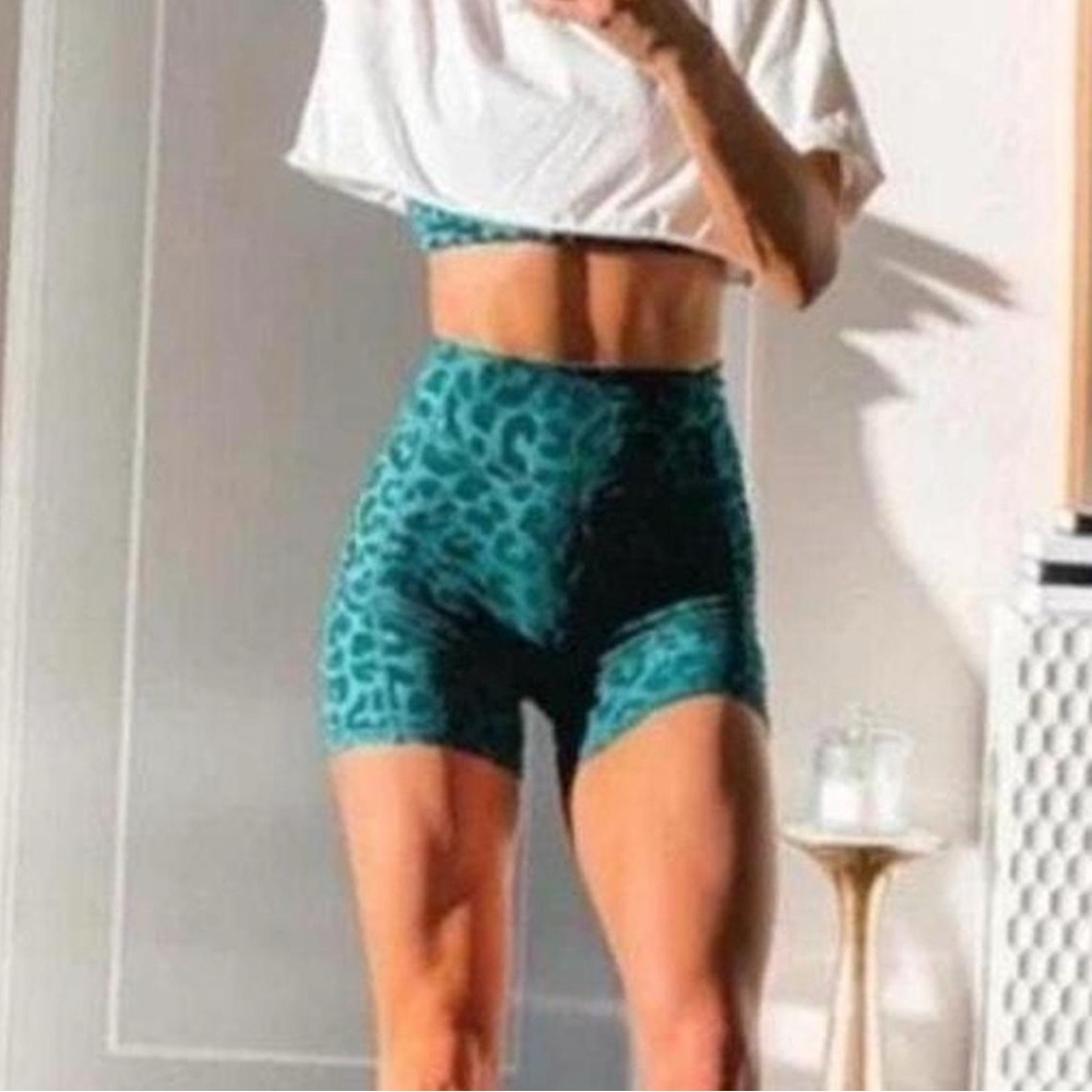 Balance Athletica (Vitality) Green Panther Lux Rider Biker Shorts Small S